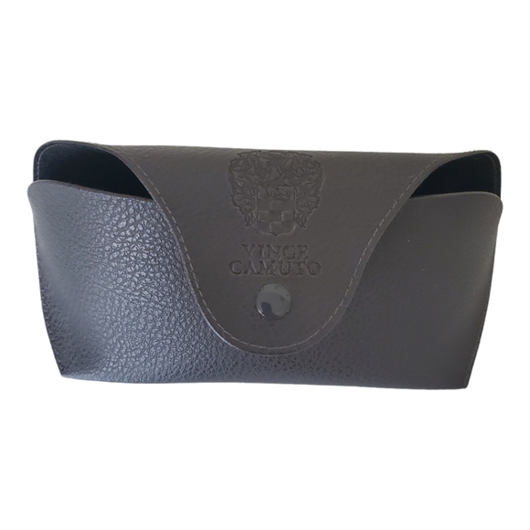 Vince Camuto Vc102 Classic Woman's Sunglasses - Picture 4 of 4